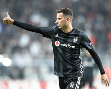 Türkiyədə 846 futbolçu ödənişli hərbi xidmətə başlayıb