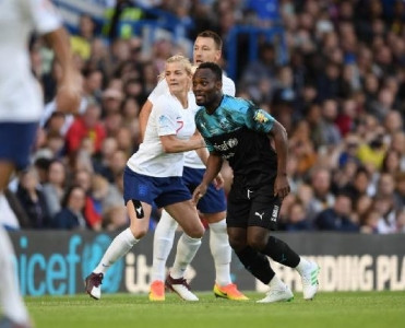 Esyen yenidən "Stemford Bric"də