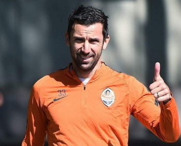 Srna Şaxtyor'a qayıtdı - RƏSMİ