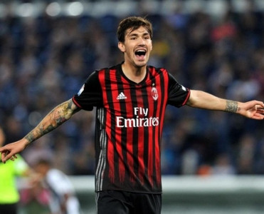 Milan Barcelona'nın təklifini rədd etdi