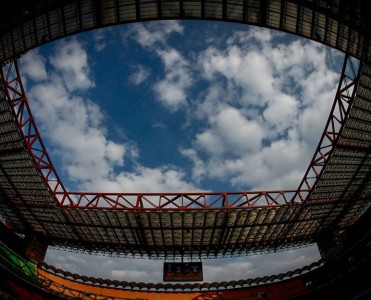 San Siro sökülür