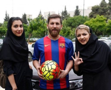 Messi'yəm dedi, 23 qadını aldatdı - FOTO