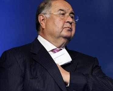 Oliqarx "Neftçi"nin rəqibinə 10 milyonadək pul ayırdı