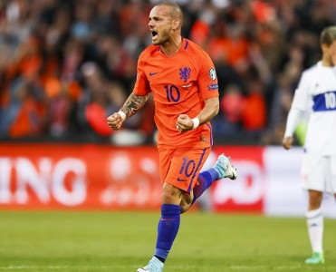 Sneyder saxlanıldı