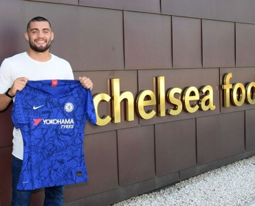 Chelsea Kovacic'i birdəfəlik aldı