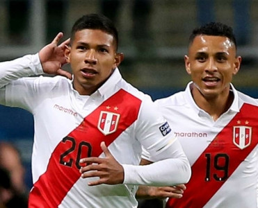 Amerika Kuboku: Peru darmadağınla finalda!