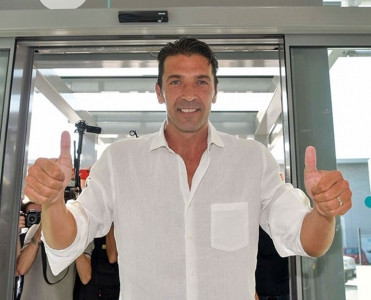 Buffon yenidən Juventus'da