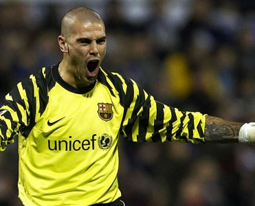 Valdes yenidən Barcelona'da