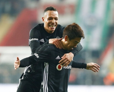 Beşiktaş 5 futbolçusunu göndərdi