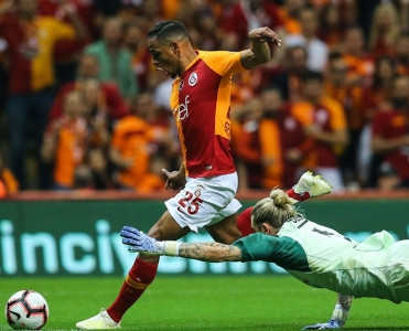 Galatasaray onu Sevilya'ya satır