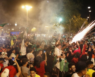 Fransada 280 azarkeş saxlanıldı - FOTO