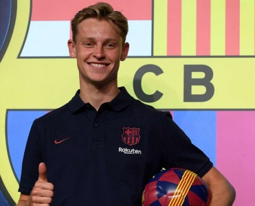 De Yonq forma nömrəsini seçdi