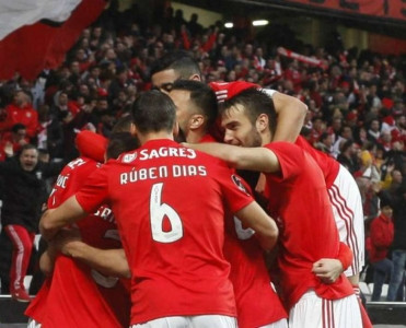 Transferlərdən ən çox qazanan 10 Avropa klubu - 527 milyon