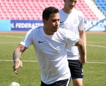 Reynaldo müqavilə bağladığı klubdan getdi