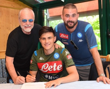 Fənərbaxça'dan Napoli'yə