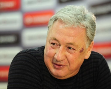 Tanınmış rusiyalı məşqçi Arsenal Neftçi'ni keçəcək