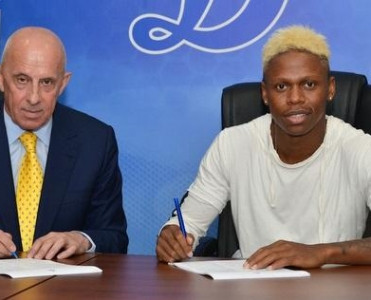 Şeydayevin klubunda yeni hücumçu