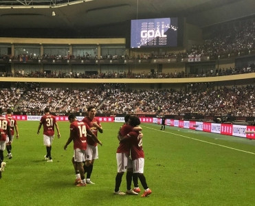 Manchester United Tottenham'ı məğlub etdi