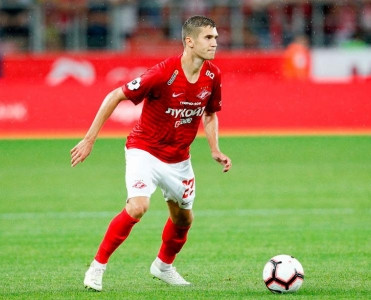 Neftçi'nin rəqibi Spartak'dan futbolçu aldı