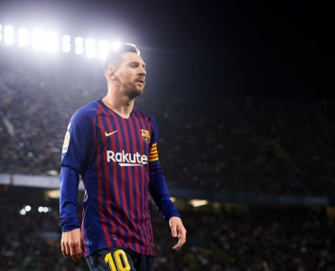 Barcelona Messi'yə müddətsiz müqavilə təklif etdi