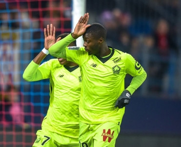 Arsenal onunla razılığa gəldi