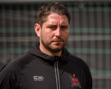 Bakıya inamlı gedə bilərik - Dundalk'ın məşqçisi