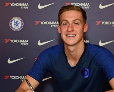 Chelsea'də yeni müqavilə