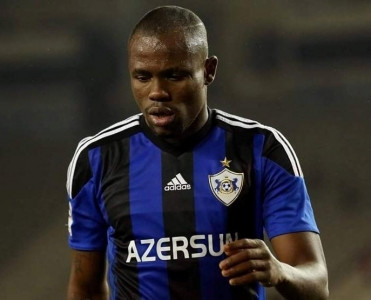 Gerye Neftçi ilə razılaşdı