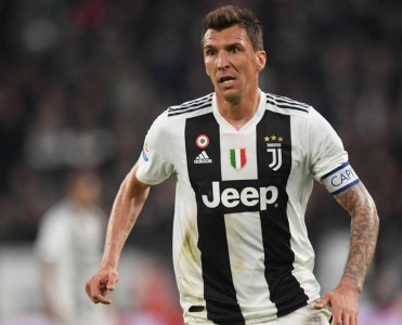 Mandzukic Mançester Yunayted'lə razılığa gəldi