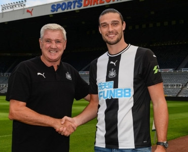 8 il sonra sabiq klubuna qayıtdı