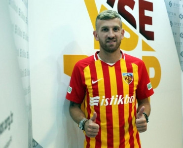 Qarabağ'ın sabiq futbolçusu Türkiyə klubunda
