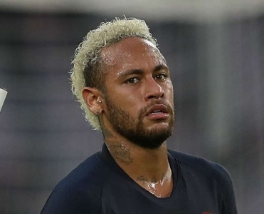 Neymar heyətə daxil edilmədi