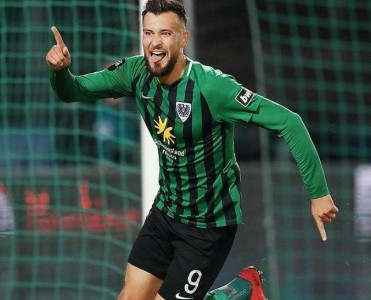 Millimizin futbolçusu Borussiya'ya qarşı oynadı