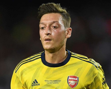 Özilin evi yaxınlığında 2 şübhəli tutuldu