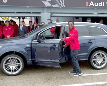 Səbail'in futbolçusunun 30 milyon dollarlıq sərvəti - FOTO