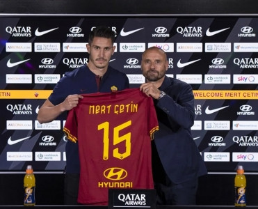 Roma yeni transferini açıqladı