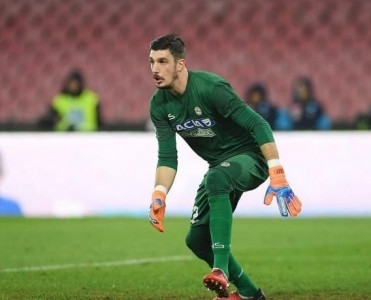 Qarabağ'ın istədiyi qapıçı göndərildi