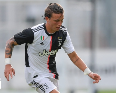 Yuventus yeni transferini icarəyə verdi