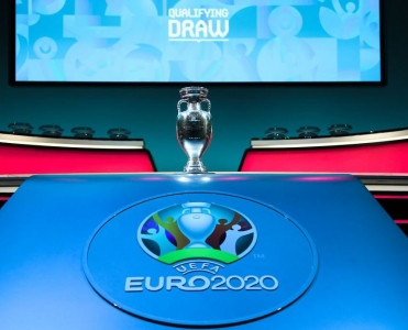 Azarkeşlər AVRO-2020 fristaylerlərini seçirlər