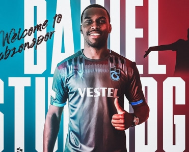 Starric rəsmən Trabzonspor'da