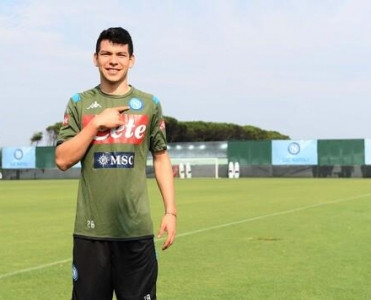 Napoli'dən tarixinin ən bahalı transferi