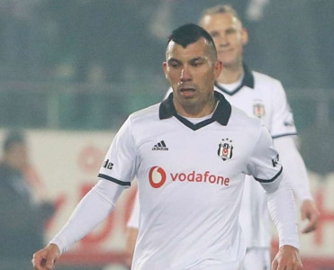 Beşiktaş'dan ayrıldı, İtaliyaya gedir