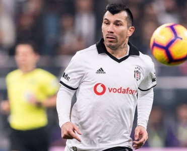 Medel rəsmən İtaliya klubunda