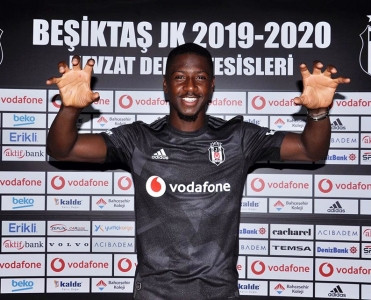 Qarabağ'la oyunda dubl edən futbolçu Beşiktaş'da