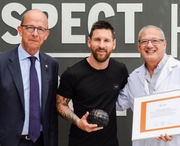 Messi'yə əskidən hazırlanan top verildi