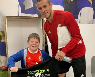 Azərbaycanla oyunun mükafatını xeyriyyə üçün sərf etdilər