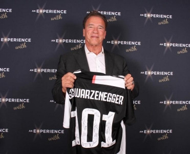 “Yuventus”dan “Terminator”a hədiyyə