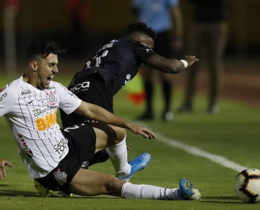 Cənubi Amerika Kubokunda ilk finalçı müəyyənləşib