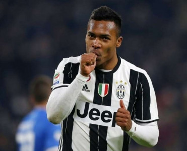 Aleks Sandro komandanın düşərgəsini tərk etdi