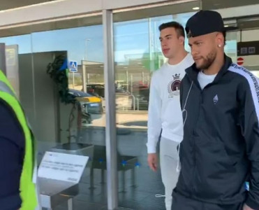 Neymar "Barselona"ya qarşı məhkəmədə iştirak üçün İspaniyaya getdi